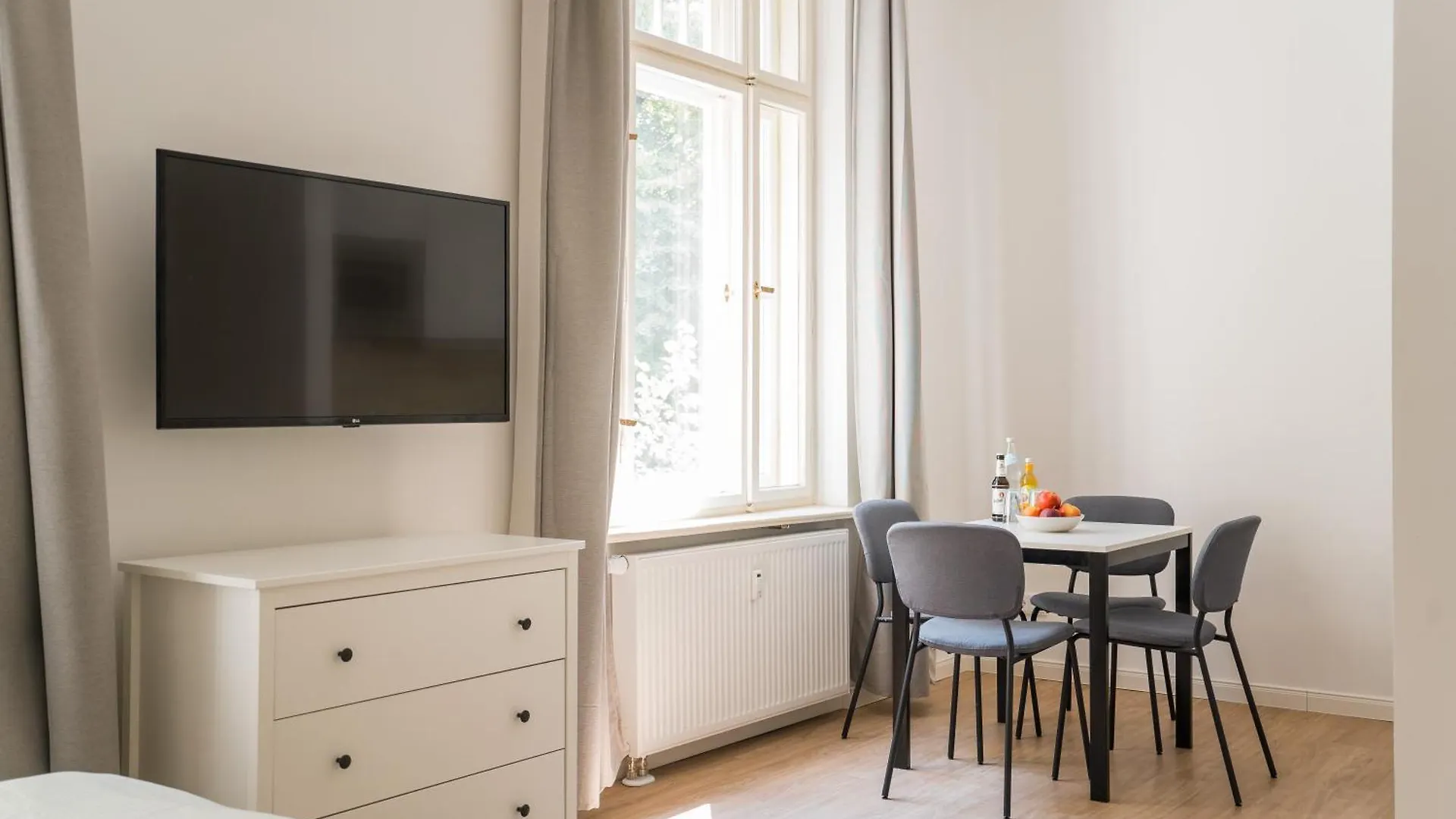 برلين Homaris Apartments Frankfurter Allee 0*,  ألمانيا